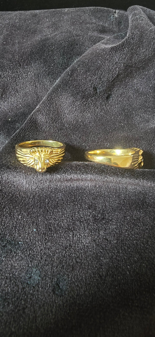 Bague lion pierre blanc