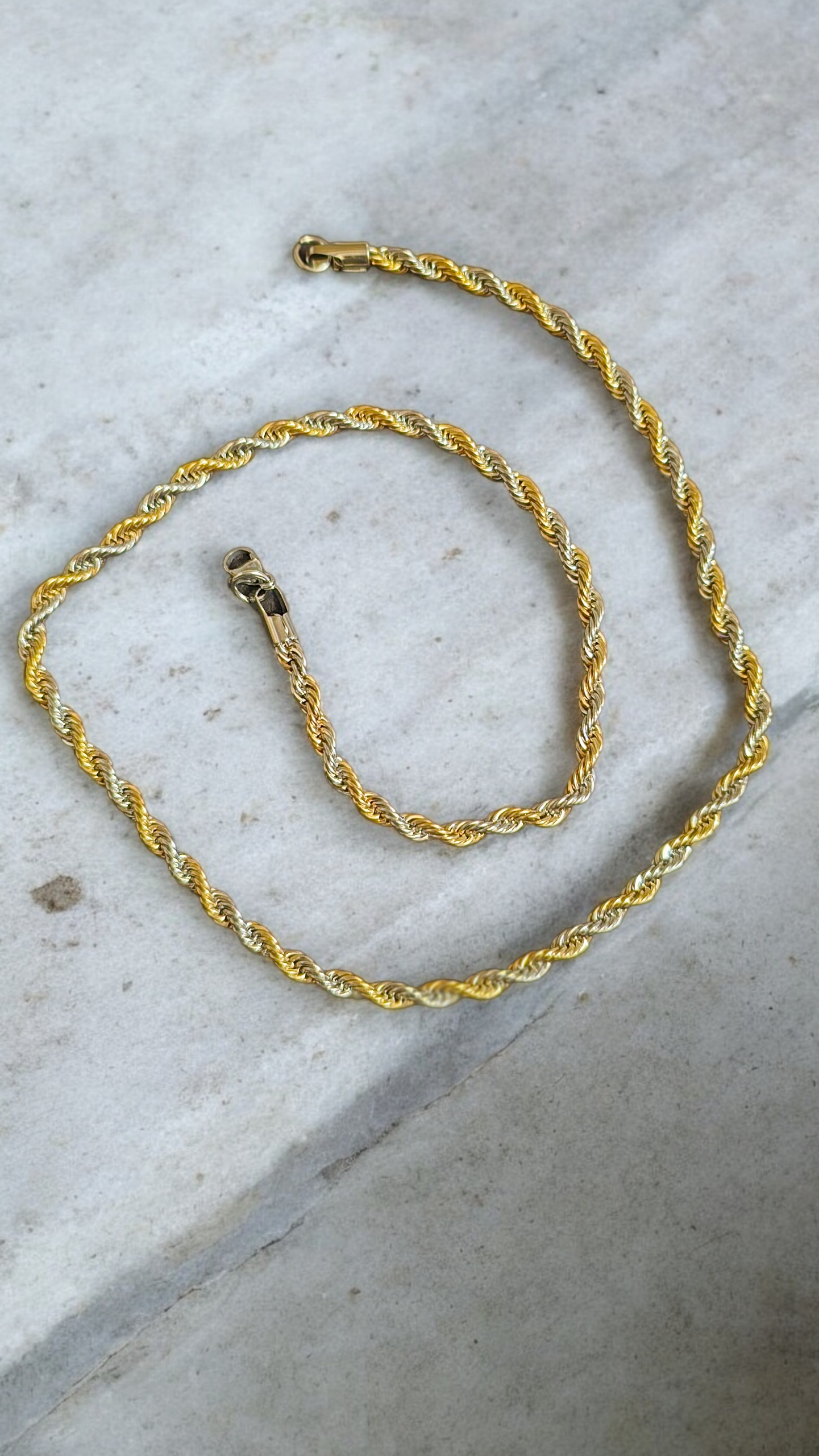 Collier chaine torsadé argenté et or