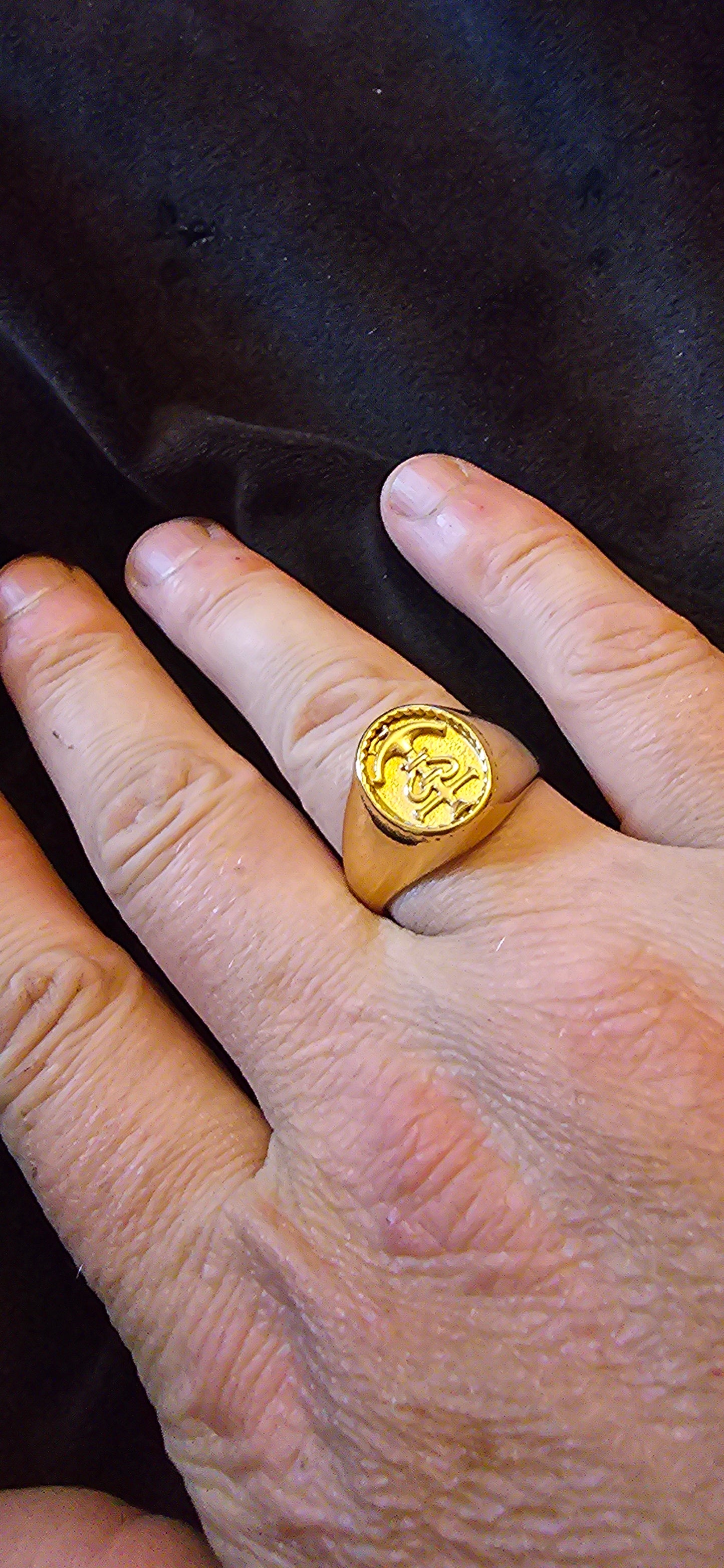 Bague croix de carmague