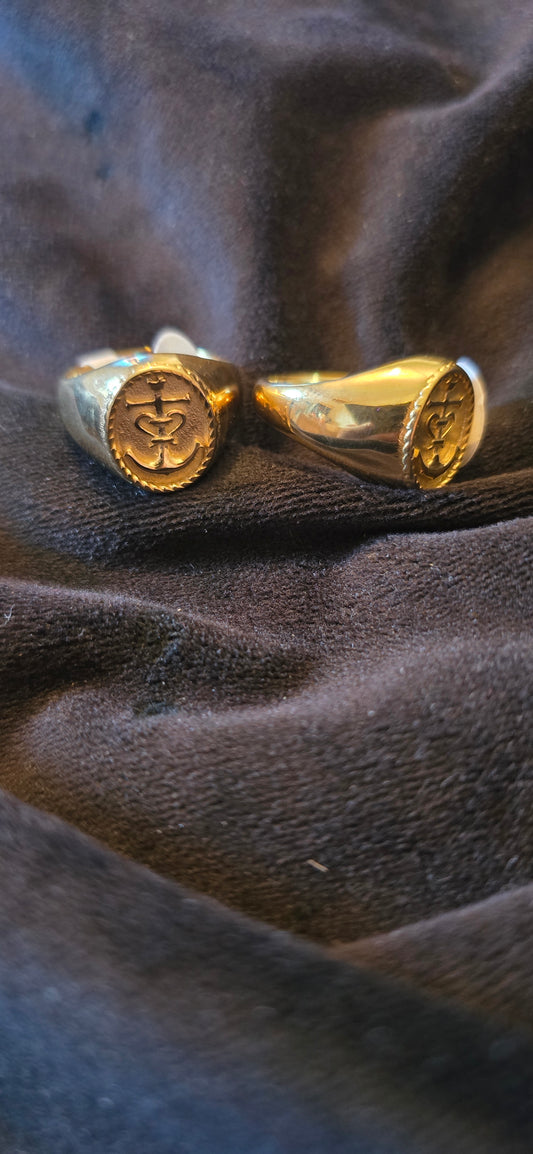 Bague croix de carmague