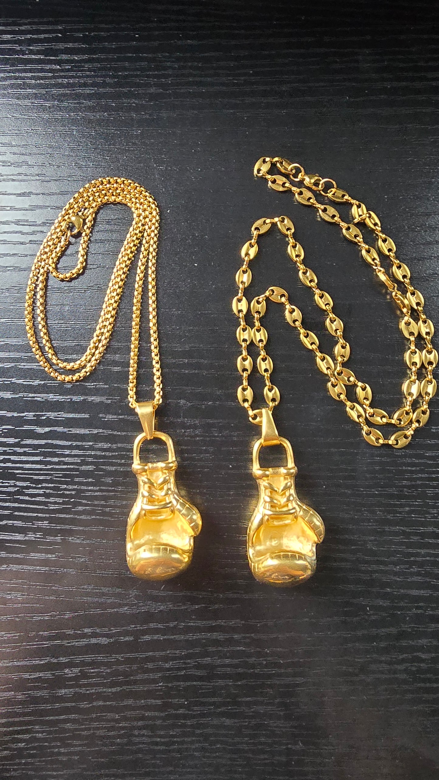 Collier gant de boxe XXL