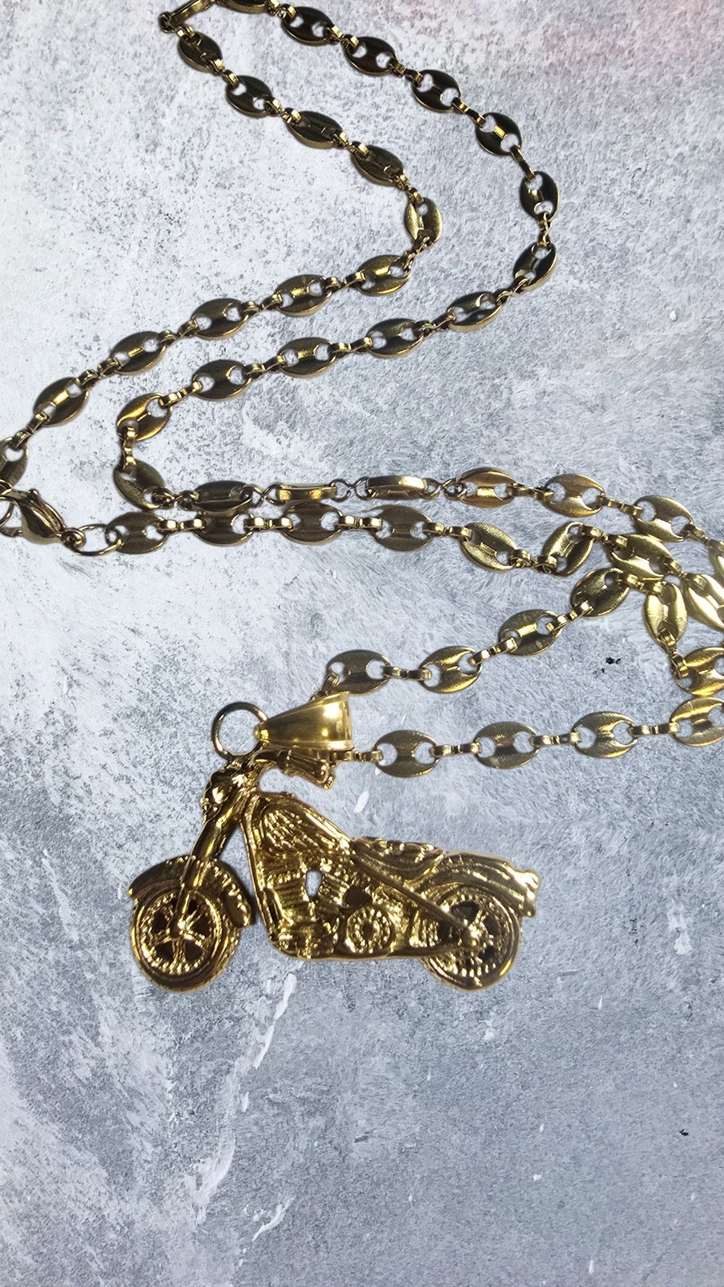 Pendentif moto