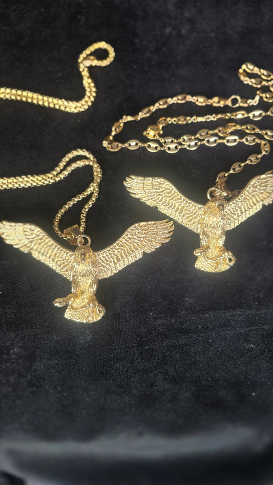 ensemble collier et  pendentif aigle