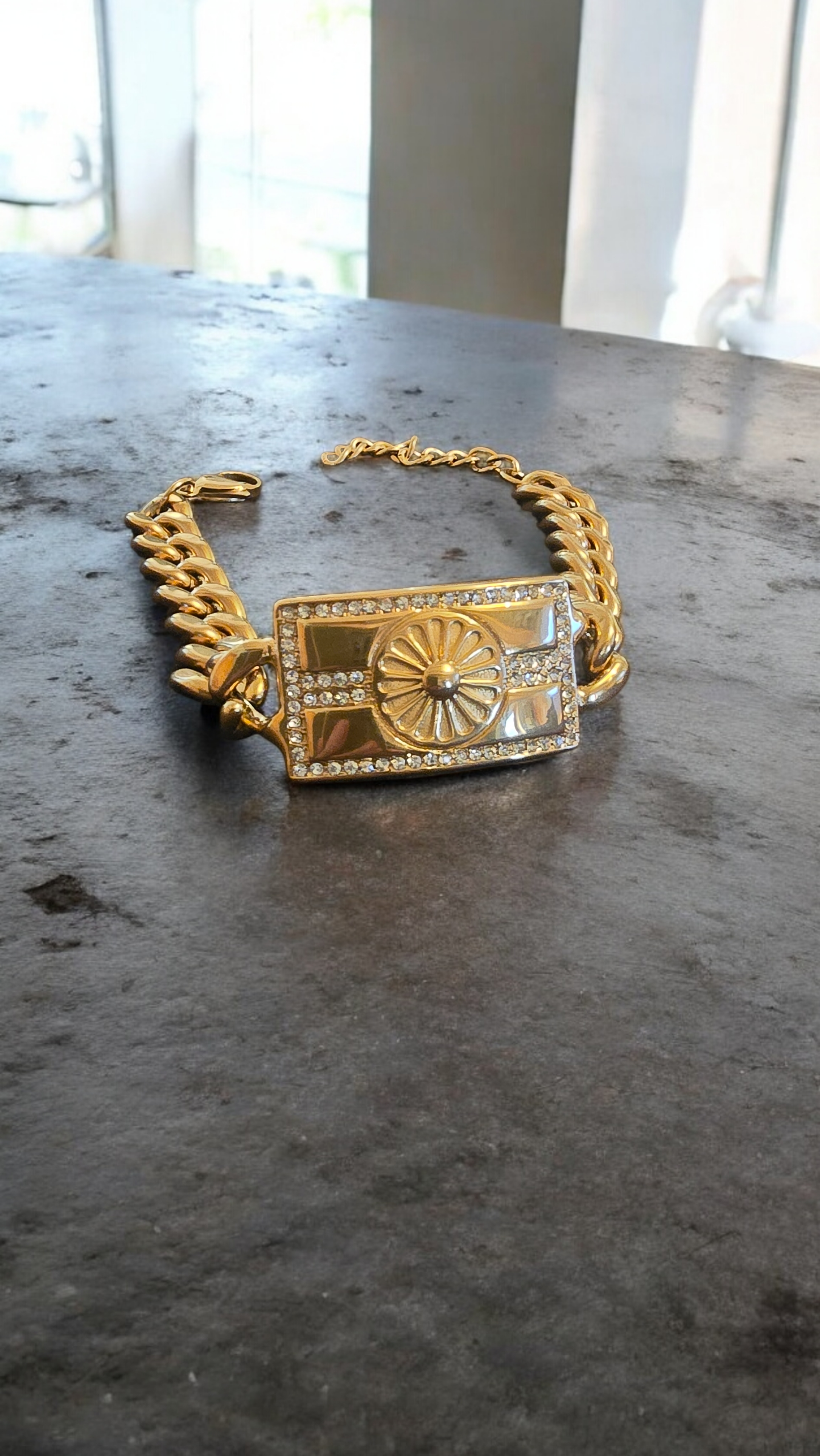 Bracelet avec drapeau voyageur