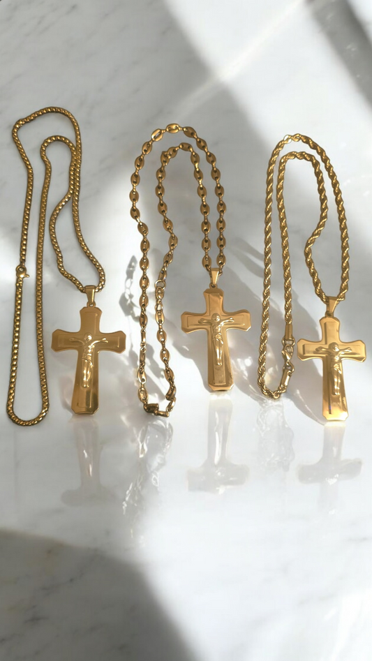 ensemble collier et  pendentif croix