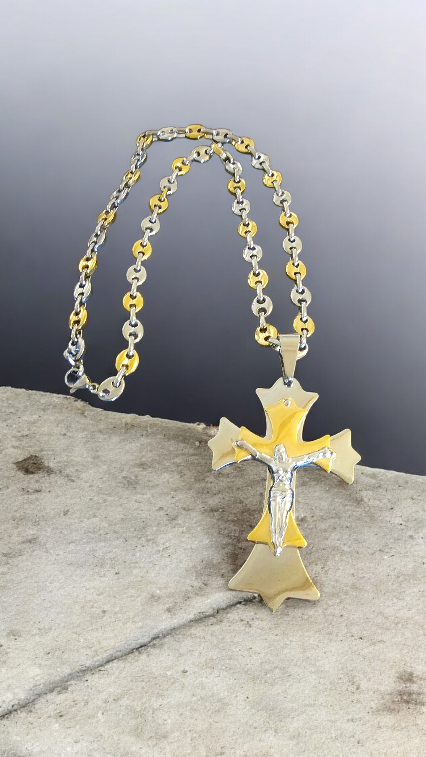 ensemble collier et  pendentif croix