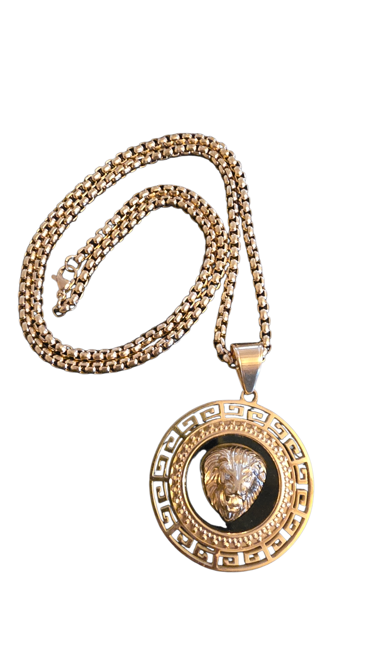 ensemble collier et  pendentif lion