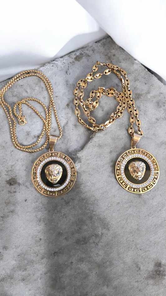 Ensemble collier et  pendentif lion